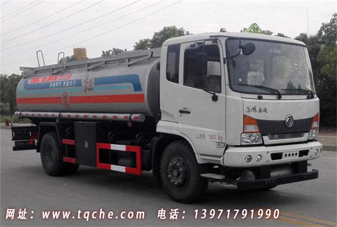 東風(fēng)嘉運(yùn)排半10噸加油車(chē)